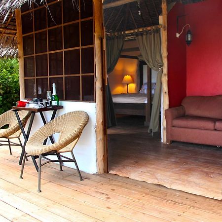 恩祖瓦山林小屋 奔巴岛 外观 照片